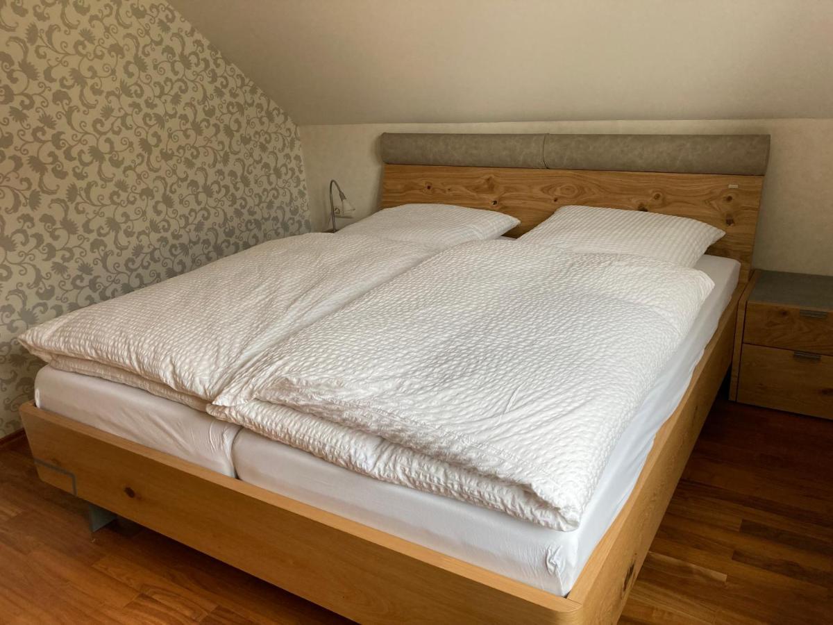 Ferienwohnung Rosengarten Эринген Экстерьер фото